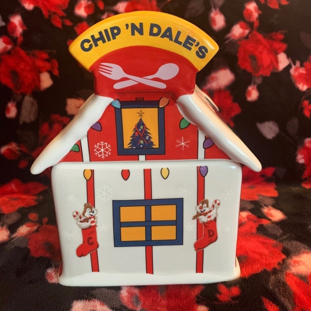 Chip ‘N Dale Winter cookie Jar